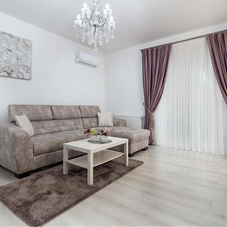 Premier Apartment Luceafarul Oradea Exterior photo